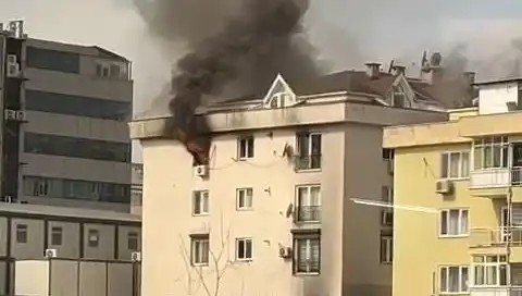 Mecidiyeköy'den Gelen Yangın Paniği: Dört Katlı Bina Alev Alev Yandı