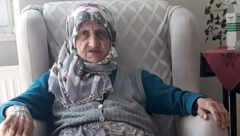 Trafik Kazası: Yaşlı Kadının Hayatı Otomobilin Önünde Son Buldu