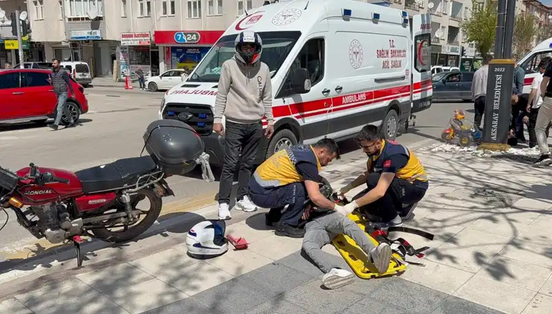 Aksaray'da Motorlu Kazada İki Kişi Yaralandı: Olayın Detayları Neler?