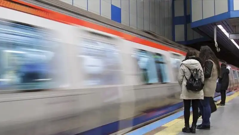 Taksim Metro İstasyonu Neden Bugün Kapalı? Cevaplar Burada!