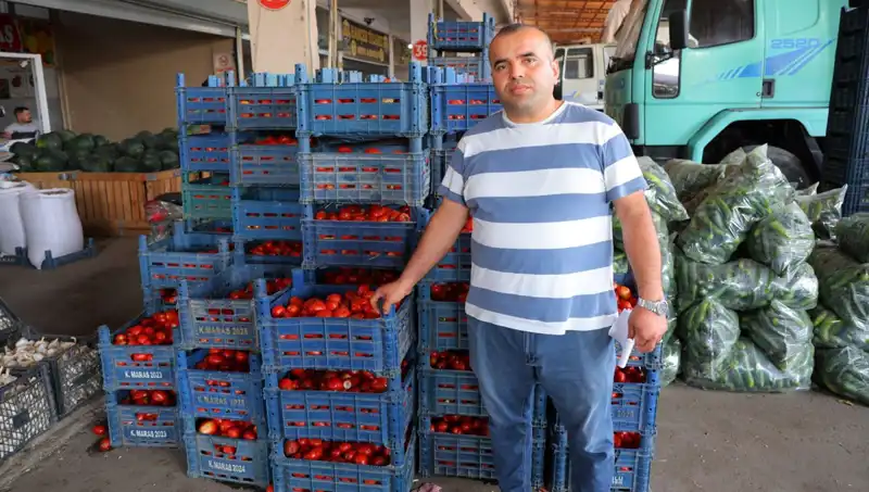 Fiyatı 3 TL'ye Düşen Ürünler, Tüccarların Yüzünü Güldürüyor!