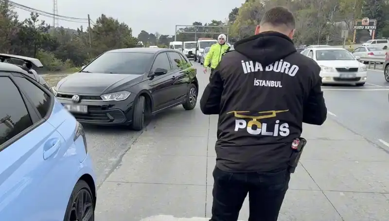 Emniyet Şeridini İhlal Eden Araç, Sürücüsüne Büyük Sorunlar Açtı