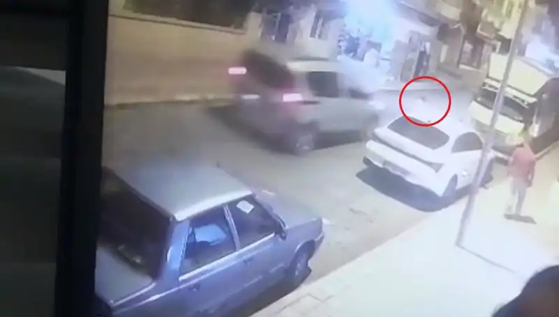 Yola Fırlayan Çocuğa Araç Çarpması: İstanbul’da Korkutan Kaza