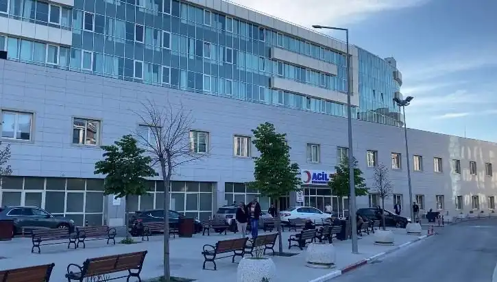 Beylikdüzü Devlet Hastanesi'nde Gerilim Dolu Anlar: Silahlı Saldırı Şok Etti