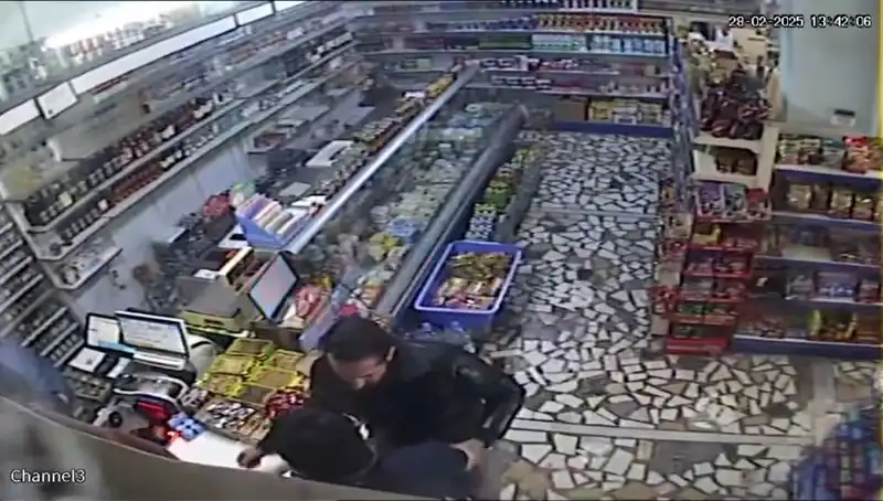 Cezaevi Firarisi Markette Dehşet Saçtı: Bıçakla Ve Mermerle Saldırdı!