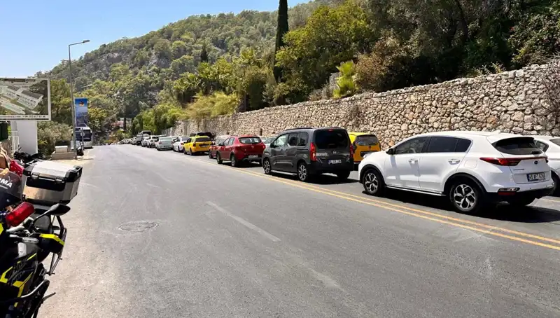 Fethiye-Ölüdeniz Yolunda Tatilcilerin Üç Kilometrelik Kuyruğu