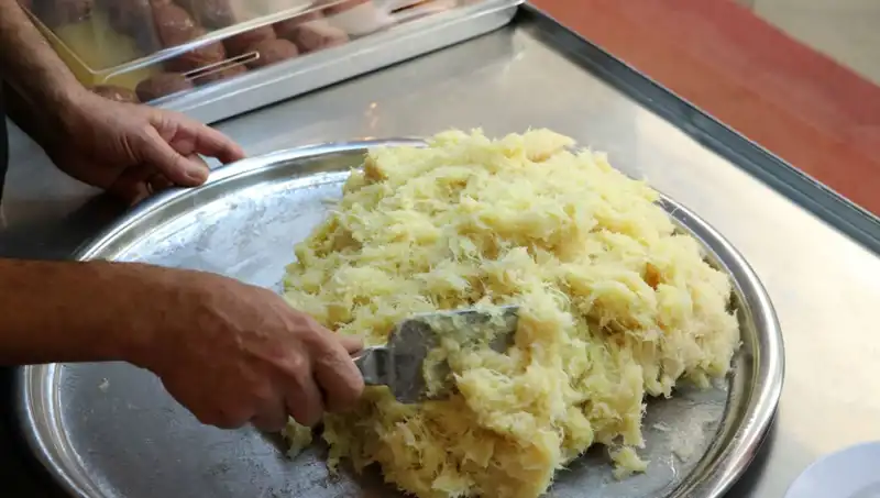 Osmaniye'nin Tescilli Lezzeti: 35 Yıldır Aynı Aşk ile Üretiyorlar!