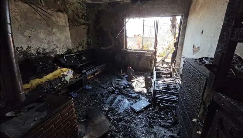 Elektrikli Battaniye Yangın Çıkardı: Yaşlı Kadın Son Anda Kurtarıldı