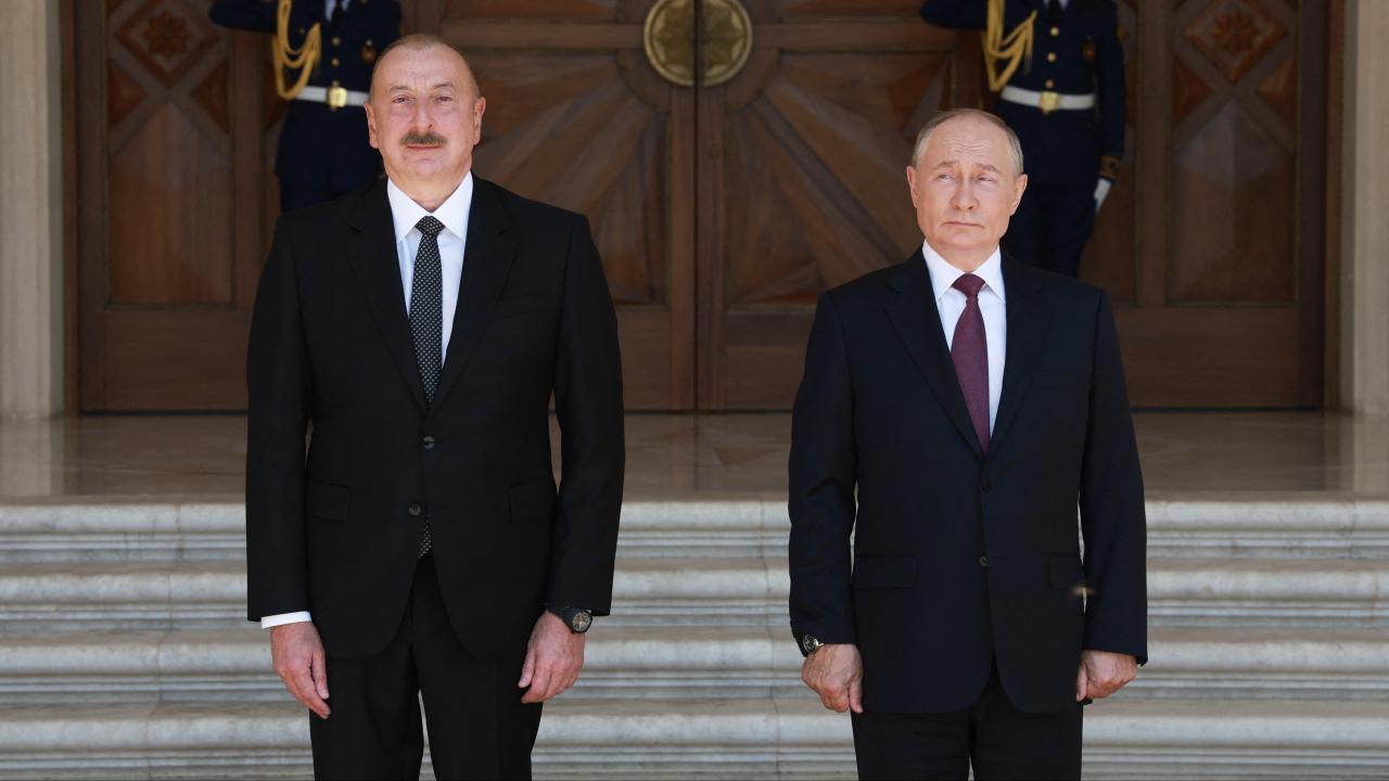 Putin, Aliyev'den Özrü Kabul Etti