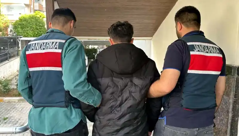 Türkiye'de Dolandırıcılık Şebekesine Dev Operasyon: 35 Gözaltı!