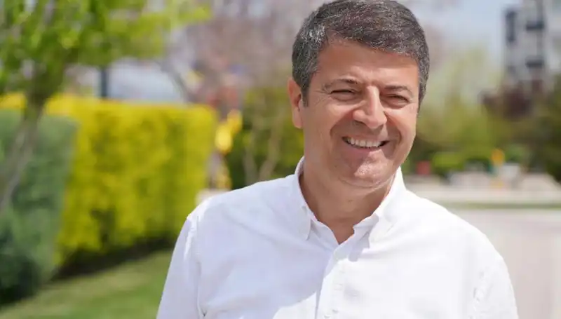 Adıyaman'ın Parlayan Yıldızı: Abdurrahman Tutdere'nin Hayatı ve Siyasi Kariyeri