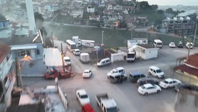 İzmir’de Şok Gelişme: 99 Operasyonda 133 Kişi Gözaltına Alındı