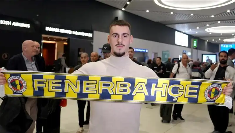 Fenerbahçe'den Şok Gelişme: Mimovic'in Lisansı Çıkarıldı!