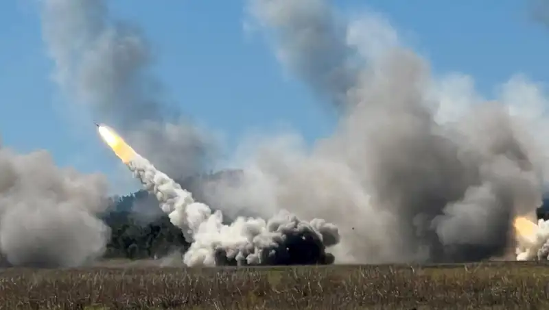 Avustralya’nın En Büyük Askeri Tatbikatında HIMARS İlk Yüzünü Gösterdi