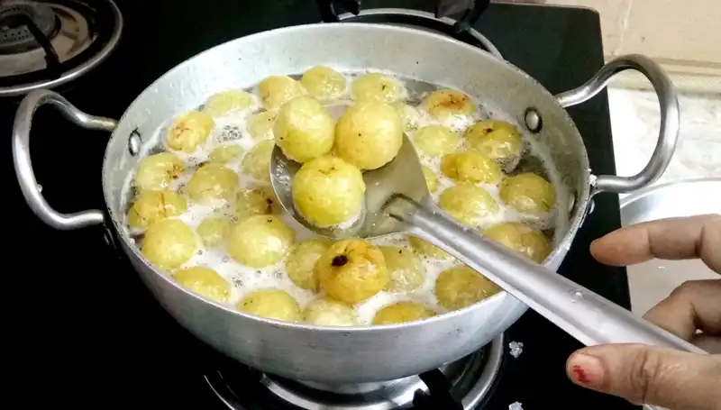 C Vitaminini Sentezlemekte Mükemmel Bir Yöntem: Aç Karnına 1 Bardak!