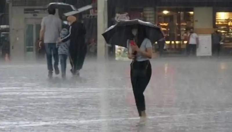 Marmara Bölgesi'nde Hava Değişimi: Serinlik ve Yağış Alarmı Geldi!