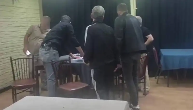 Kumar Oynarken Yakalanan Adamın Savunması Sıcak Gündem Oluşturdu
