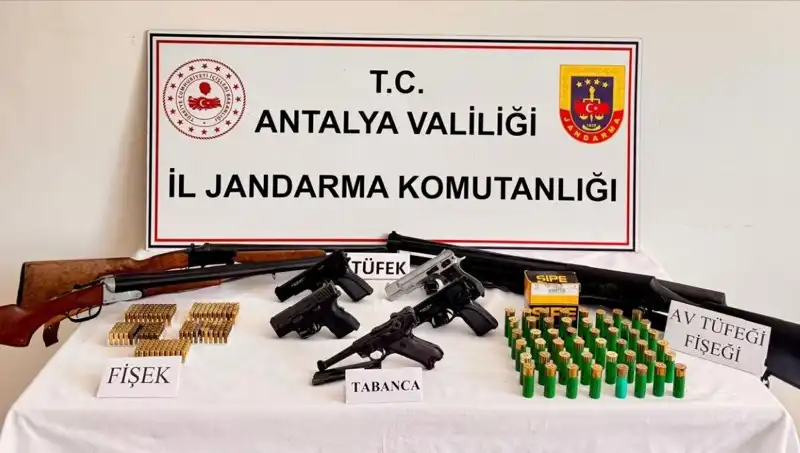 Antalya’da Rahatız Edici Ruhsatsız Silah Operasyonu: Güvenlik Tehdidi Ortadan Kalktı