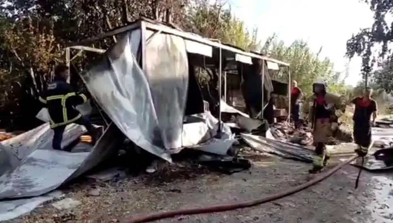 Hatay'da Konteyner Yangını: Yoğun Maddi Hasar ve Sebepleri Araştırılıyor