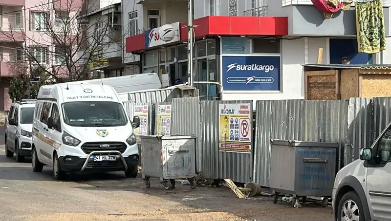 İnşaat Sahasında Düşen İşçi: Ağır Yaralı Durumda Hastaneye Kaldırıldı!