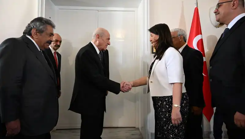 Bahçeli, DEM Parti Heyeti ile Görüşerek Siyasi Gelişmelere Dair Önemli Mesajlar Verdi