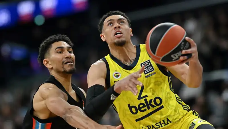 Fenerbahçe-Beşiktaş Derbisi İçin Geri Sayım Başladı: Tarih ve Saat Belli Oldu!