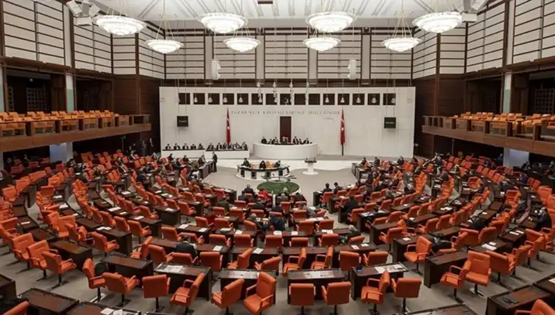 Meclis'te Gıda Zehirlenmesi İddiaları: İdare Amiri'nden Açıklama Geldi