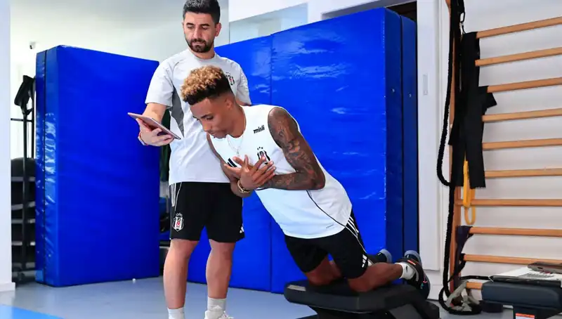 Beşiktaş'ın Sezon Öncesi Sağlık Kontrolleri Başladı, Yeni Yıldızlar Hazırlanıyor!