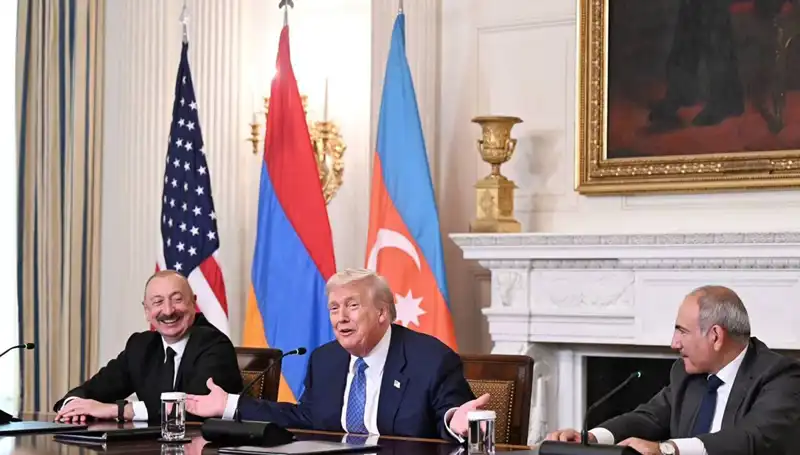 Aliyev'den Ermenistan’a Acil “Anayasa” Çağrısı: Zaman Kaybı Olmasın!