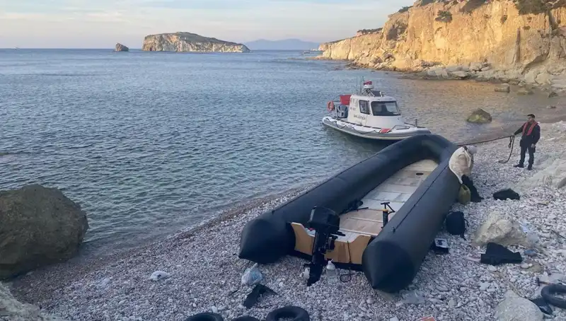 İzmir'de 38 Düzensiz Göçmen Operasyonu: İnsan Kaçakçılığına Darbe!