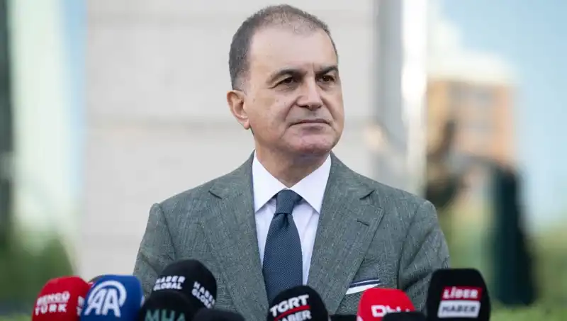Ömer Çelik'ten Özel’e Sert Tepki: Meşru Demokratik Alanı Tehdit Ediyor!