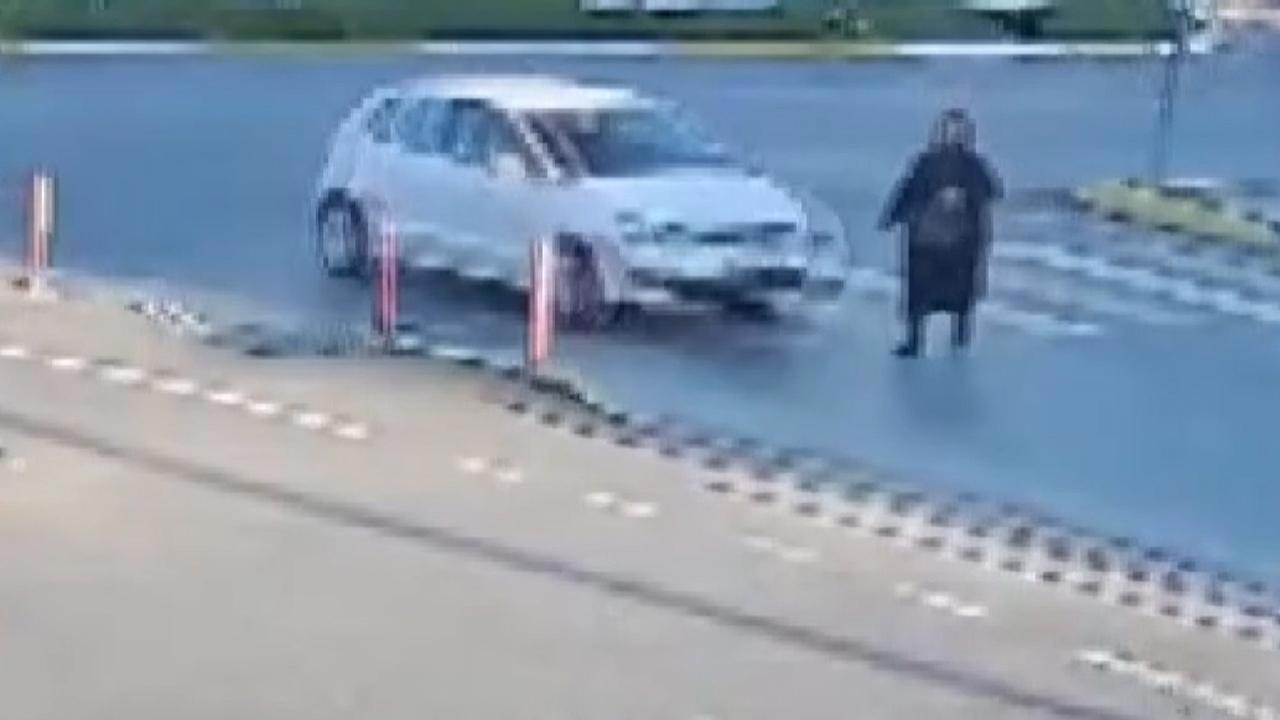 Yardım beklerken ikinci kaza tehlikesi!
