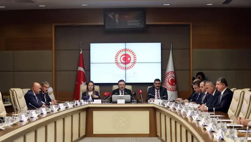 Meclis, Kartalkaya Yangın Faciasını Araştırıyor: Vali'nin Duygusal Açıklamaları Gündem Olmuştu