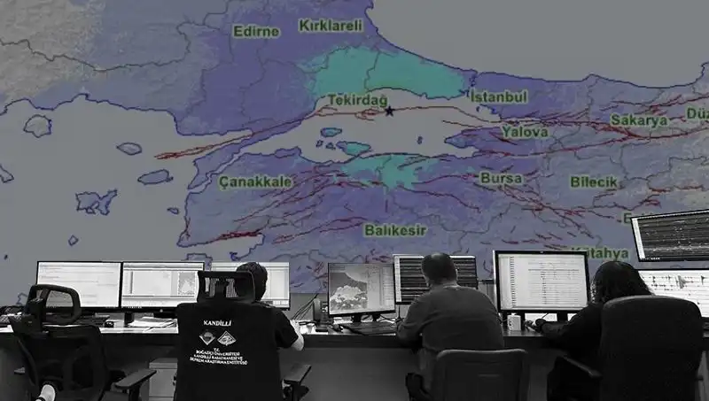 Kandilli Rasathanesi'nden Deprem Raporu: Şiddet Denizde 8, Karada 5!