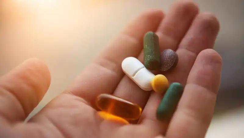 ABD'li Doktorun Uyarısı: Kesinlikle Almamanız Gereken 3 Vitamin Takviyesi