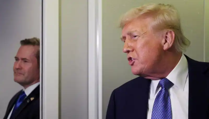 Trump'ın Sızdırma Skandalı: Mike Waltz Görevden Alındı, İddiaların Ardı Arkası Kesilmiyor