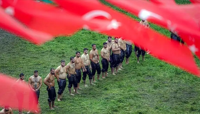 Tarihi Kırkpınar Yağlı Güreşleri'nde 40 Başpehlivan ve 826 Sporcu Mücadele Edecek