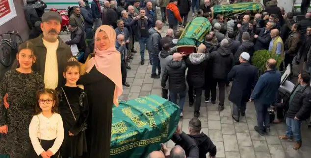 Rize, Strasbourg'da Hayatını Kaybeden Kız Kardeşlere Son Görevde Buluştu