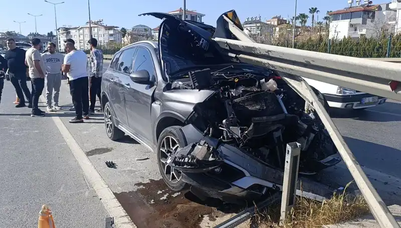Kaza Panic'i: Hayatını Kurtarmak İçin Bariyerlere Çarptı