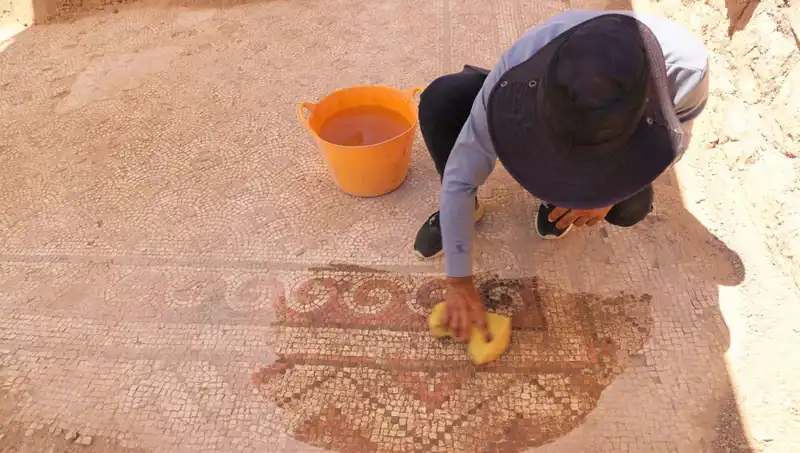 Mardin'de Bin 500 Yıllık Mozaik Keşfi: Tarih Yeniden Doğuyor
