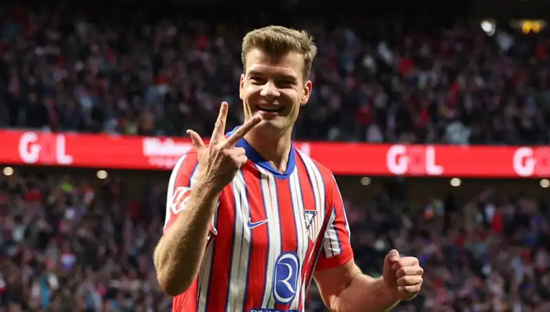 Alexander Sörloth, Süper Lig'e Dönüş İçin Hazırlıklarını Sürdürüyor