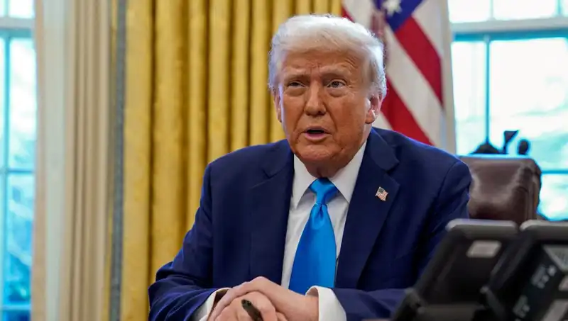 ABD Başkanı Trump Tarife Muafiyetini Kaldırdı: Pazarları Etkileyecek Gelişmeler