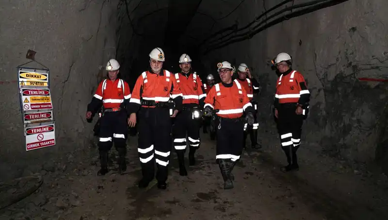 Bakan Işıkhan, Altın Madeni Ziyaretiyle Yatırımlara Yön Verdi