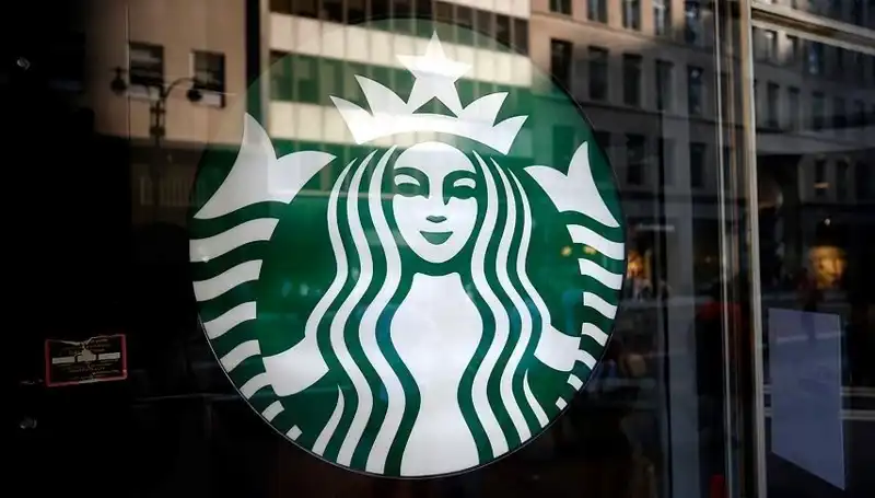 Starbucks Küresel Satışlarında Düşüş: Nedenleri ve Gelecek Perspektifleri