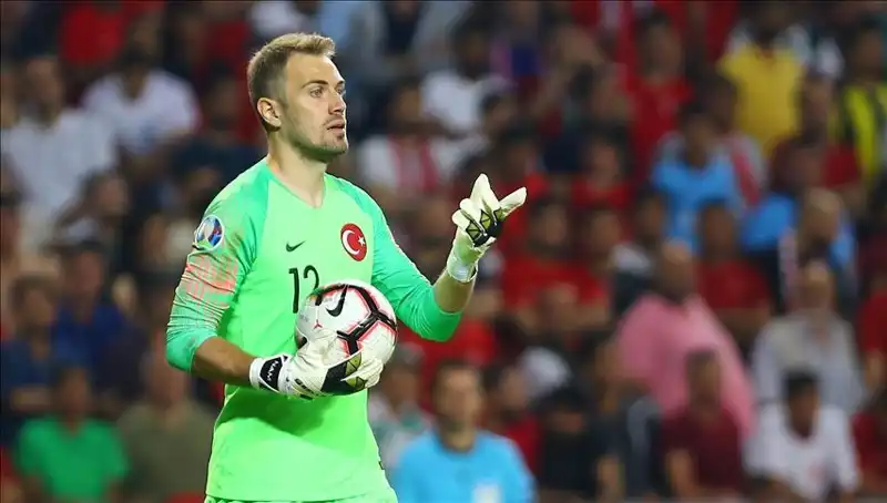 Mert Günok'un Futboldan Emekli Olacağı Yaş Şaşırttı
