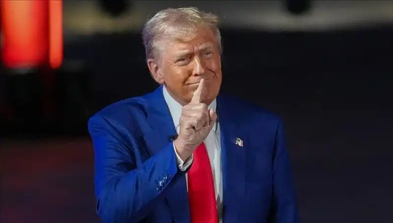 Trump'ın İlk Yurtdışı Ziyareti: Suudi Arabistan'a Gidiyor