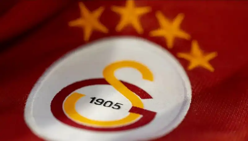 Galatasaray'dan Hakem Kararına Sert Tepki: FUTBOLDA DENGELER DEĞİŞİYOR!