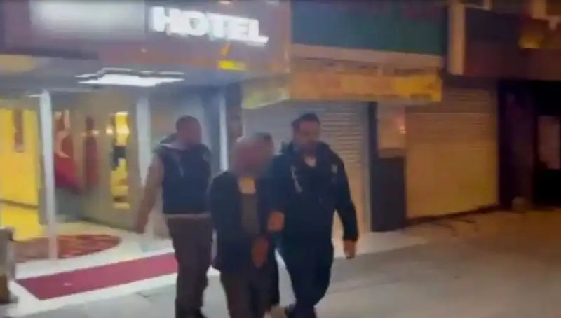Ankara'da Fuhuş Çetesi Çökertildi: 4 Otel Mühürlendi, 12 Gözaltı