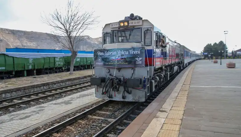 Van-Tahran Tren Seferleri Başladı: Doğu’da Yeni Bir Seyahat Dönemi