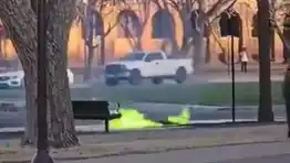Rögar Kapaklarından Yükselen Yeşil Alevler Üniversiteyi Kapatmak Zorunda Bıraktı